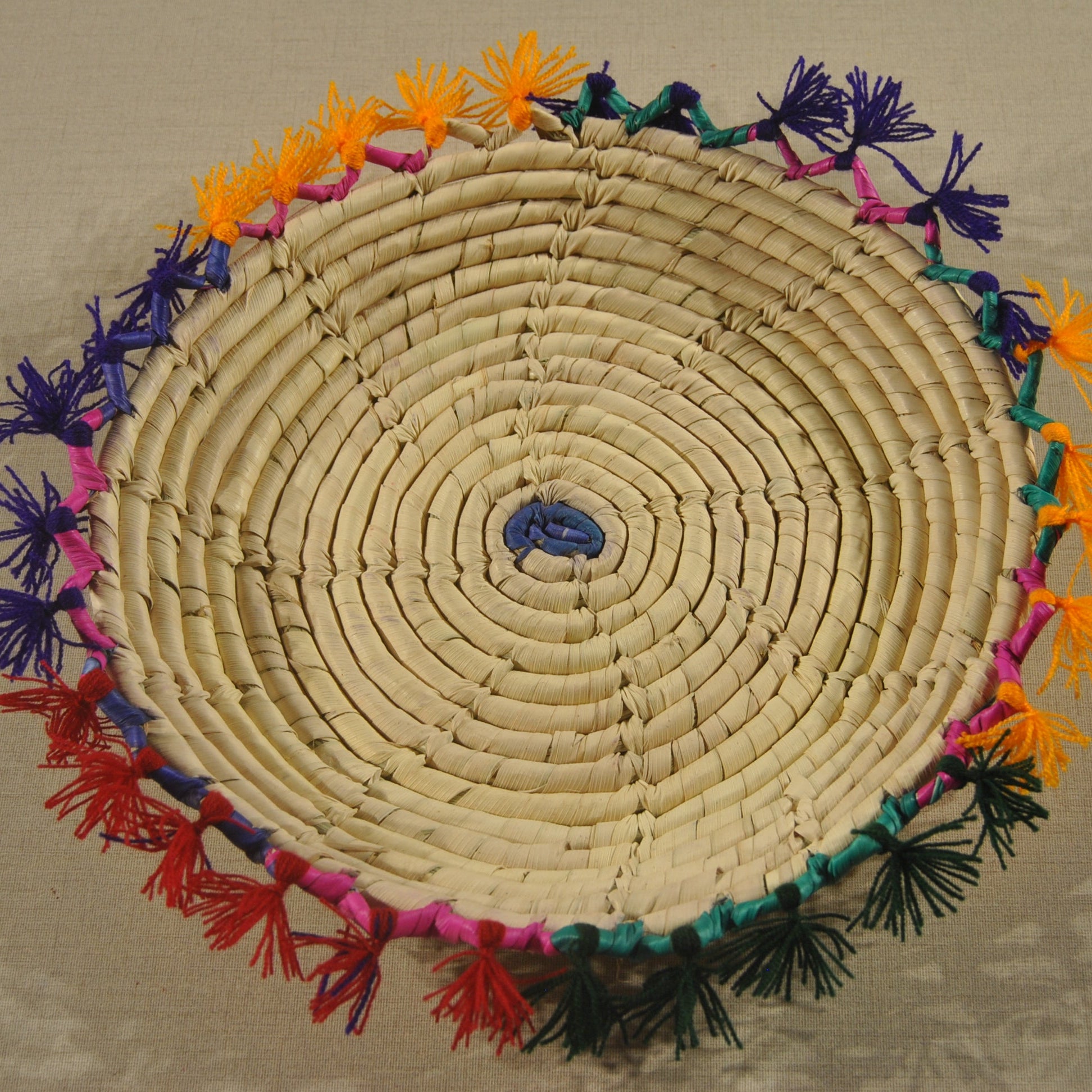 simple wooven tray