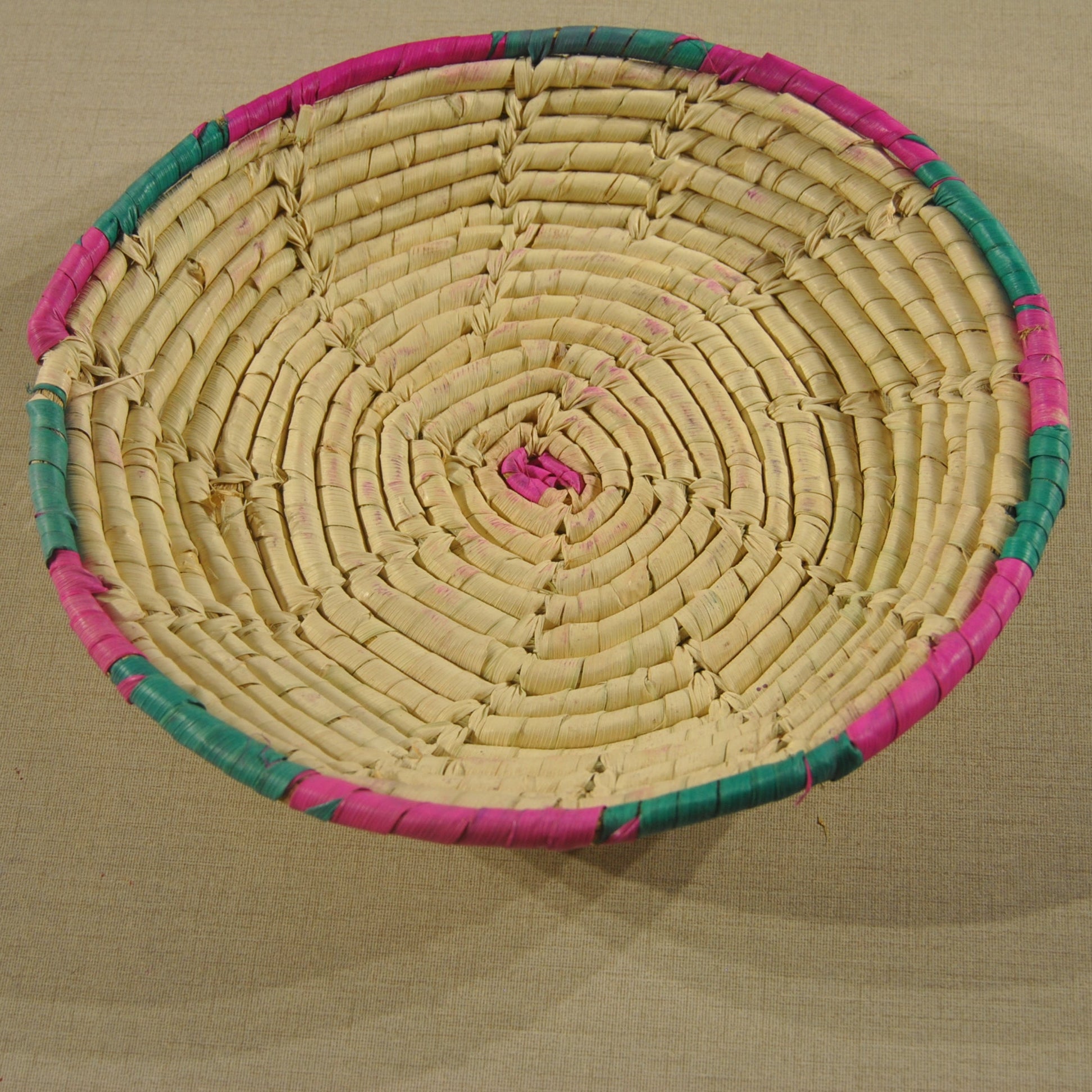 simple wooven tray