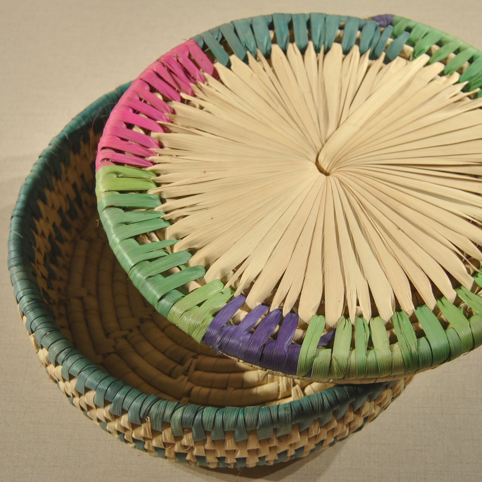 woven storage basket with lid