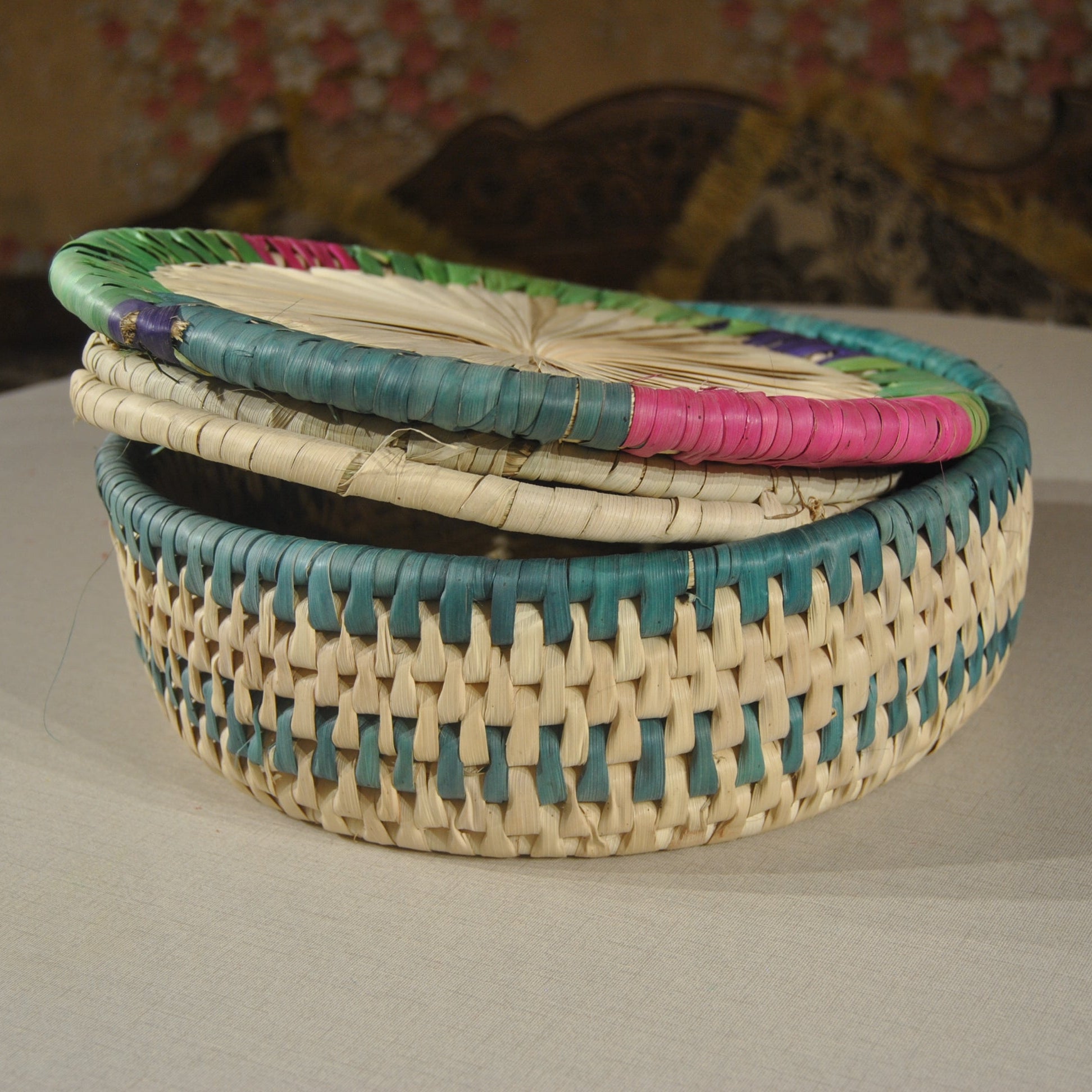 woven storage basket with lid