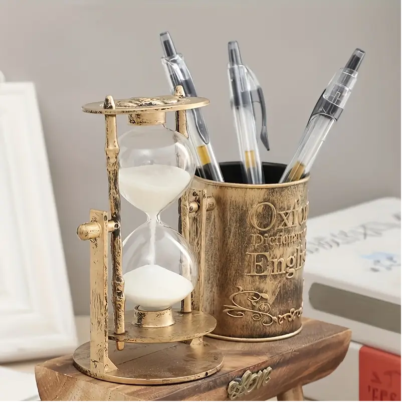 Pen Holder with Wooden Base