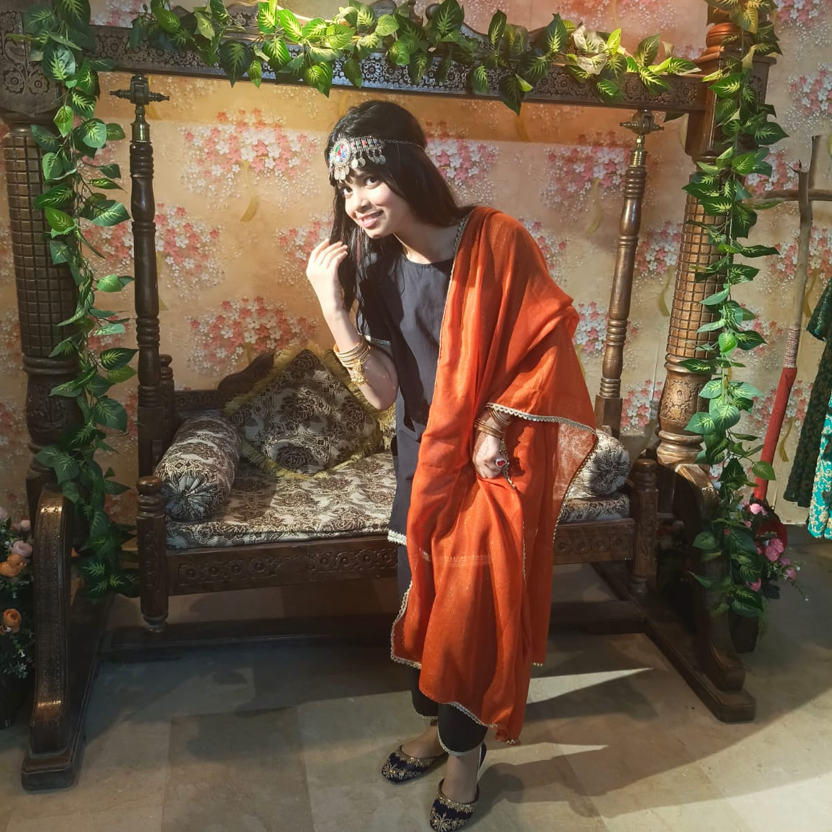 black and gold trendy dress