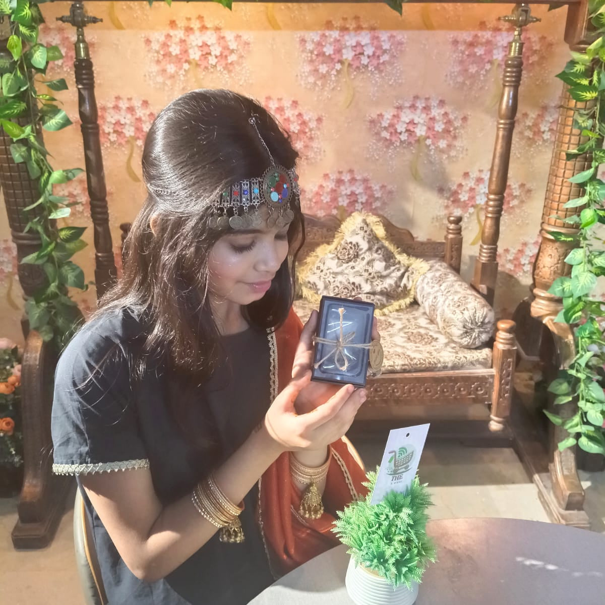 black and gold trendy dress