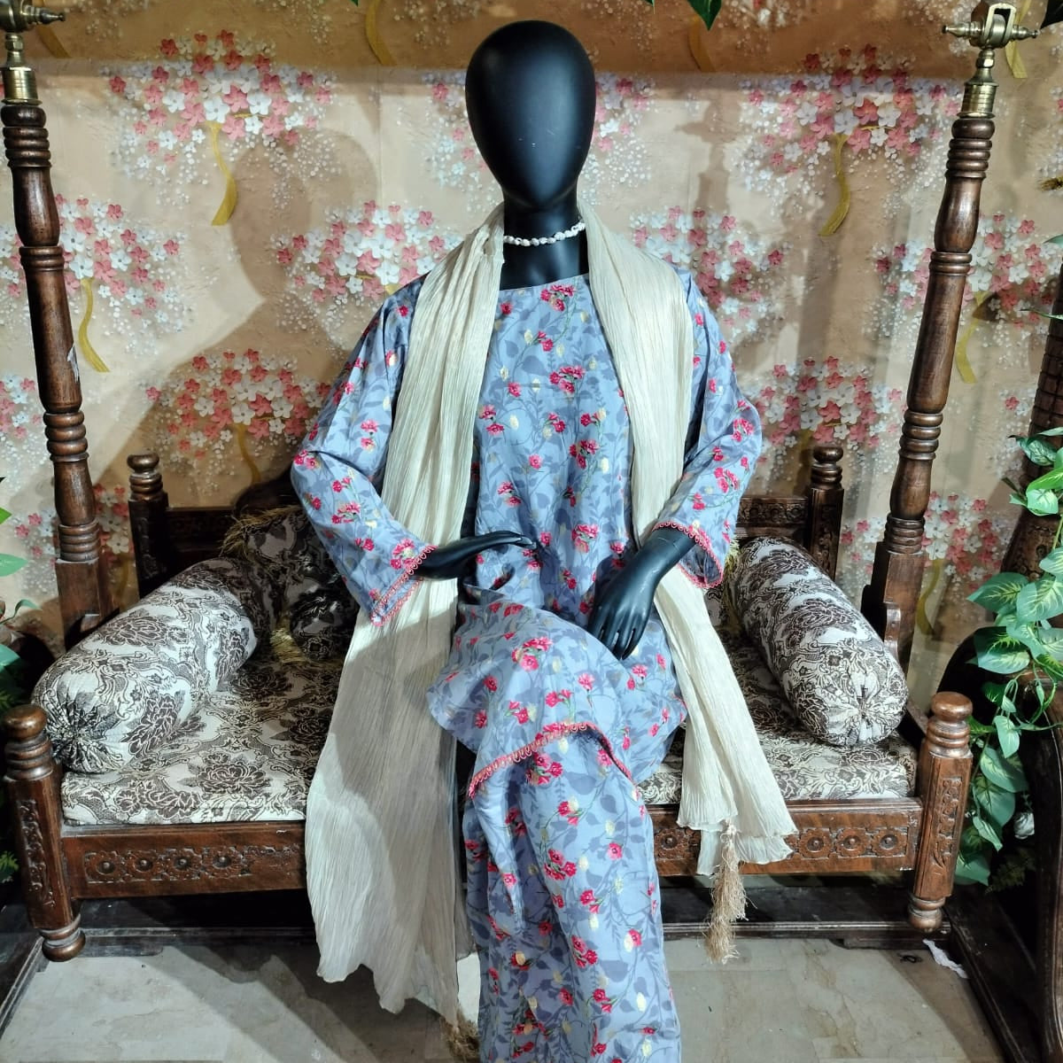 Grey shalwar kameez lawn