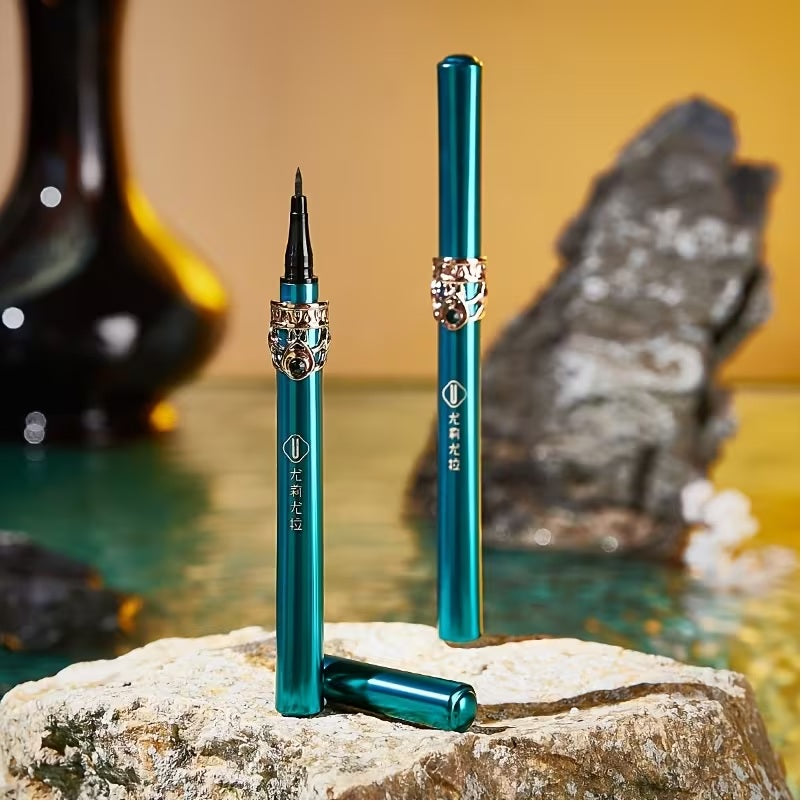 Single Pack Waterproof Sweatproof Eyeliner Pen-