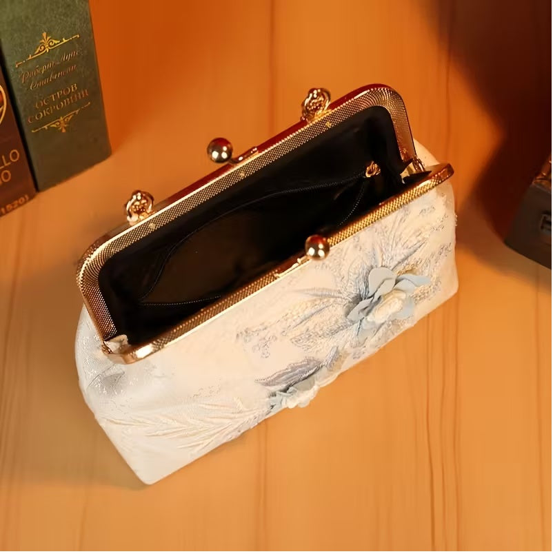 Elegant Floral Lace Evening Clutch with Detachable Shoulder Strap.