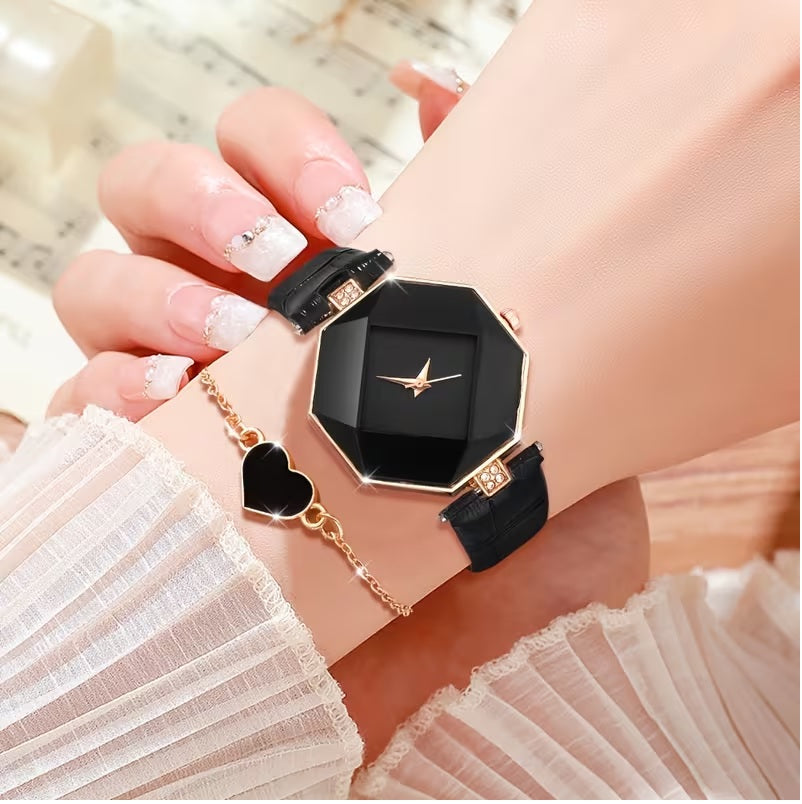 Elegant Fashionable Women's PU Leather Strap Quartz Watch.